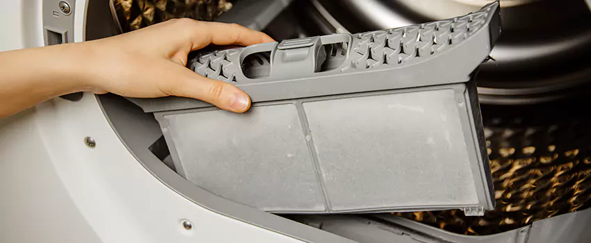 Signs Of A Clogged Dryer Lint Trap in West Hartford, Connecticut